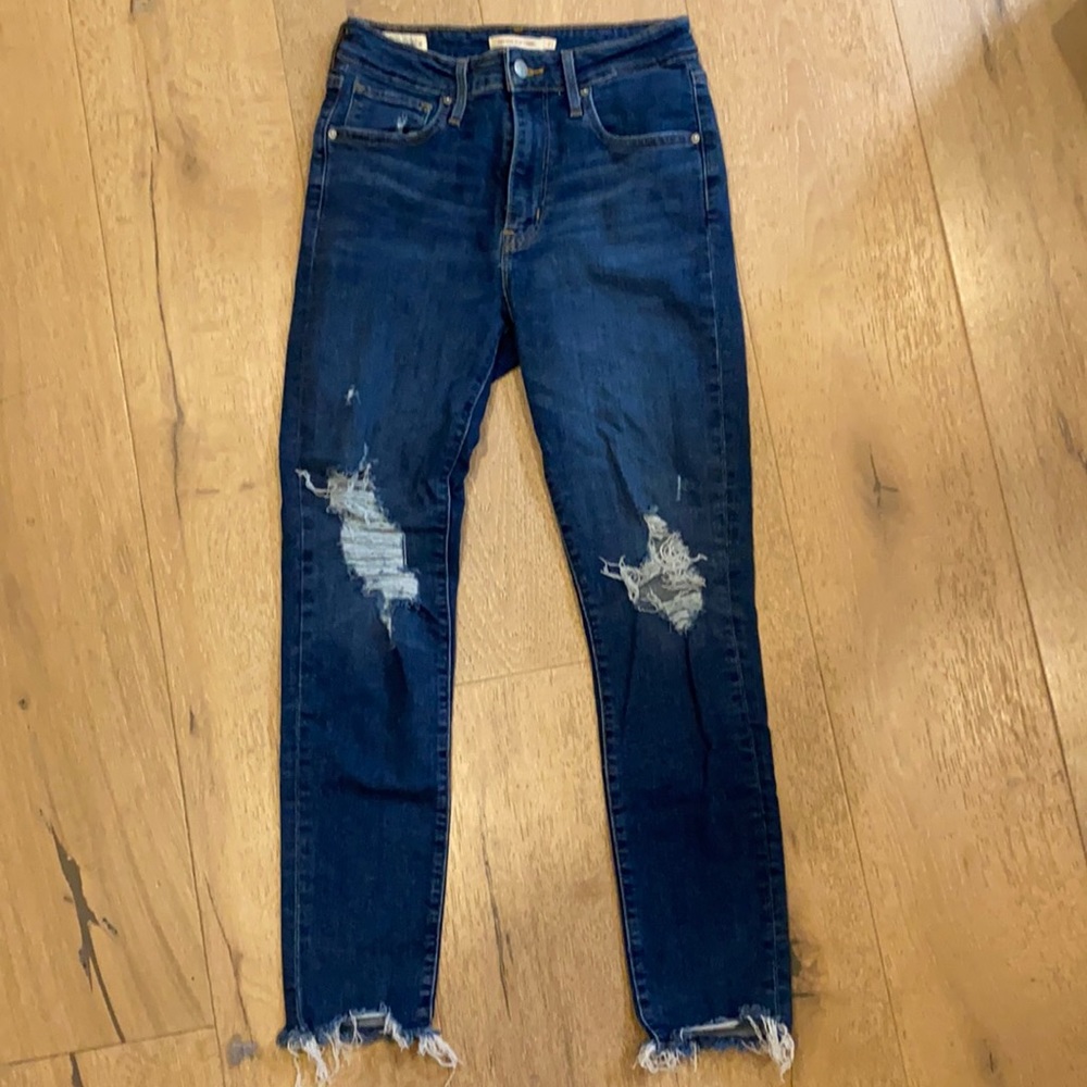 721 Levi’s High Rise Skinny